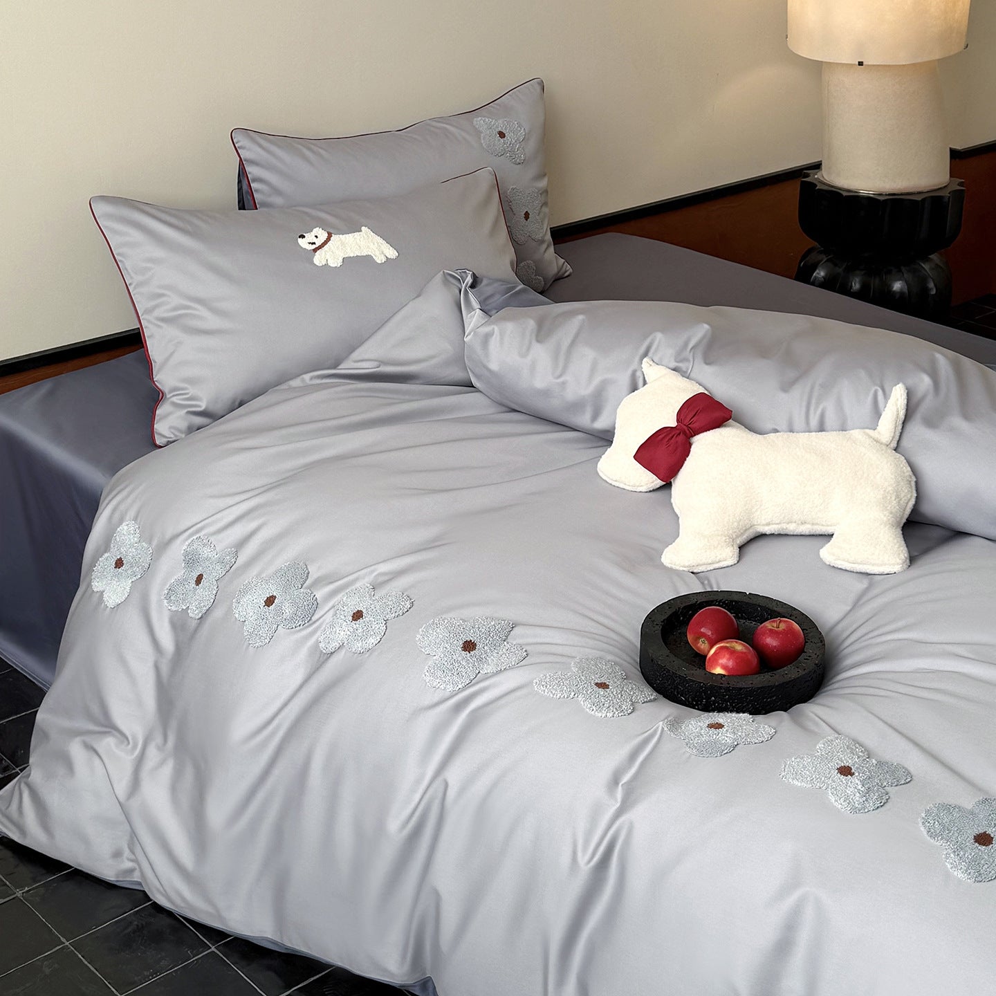 Floral Embroidery Cotton Bed Linen Set with Duvet Cover and Pillowcases