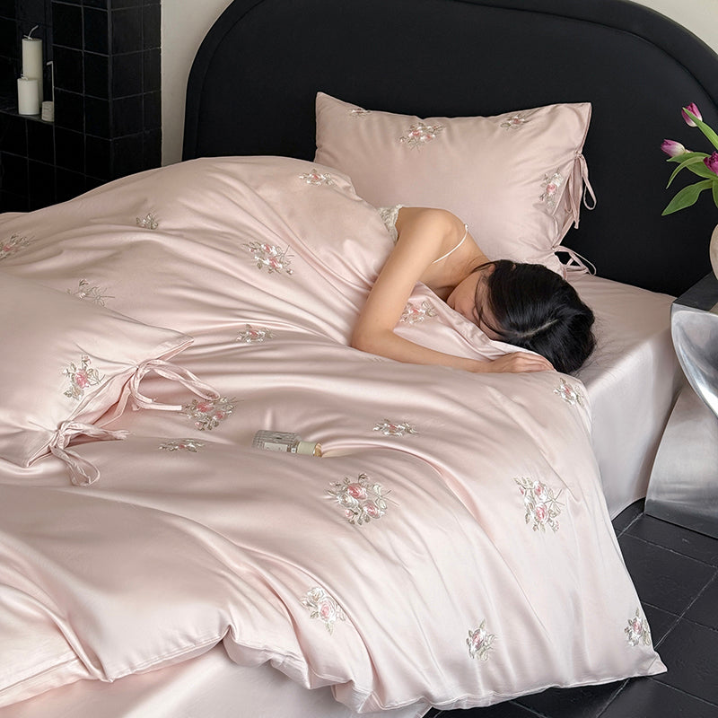 Floral Embroidery Cotton Bed Linen Set with Duvet Cover and Pillowcases