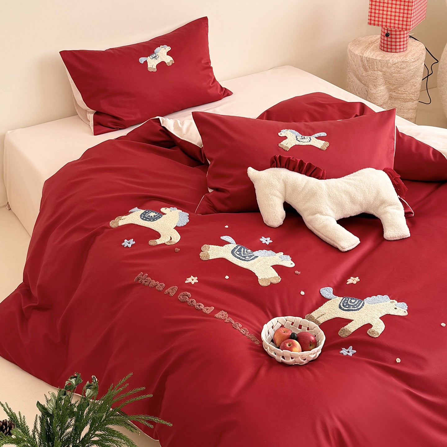 Floral Embroidery Cotton Bed Linen Set with Duvet Cover and Pillowcases